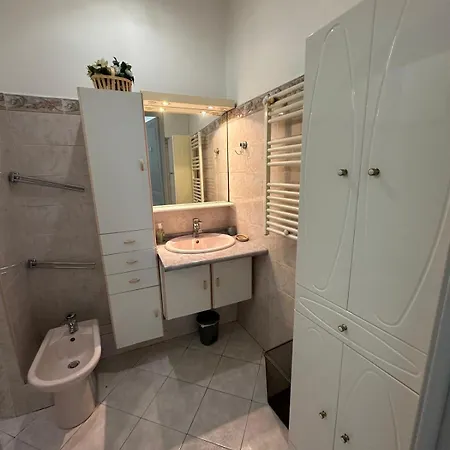 Beau T2 Proche Negresco 아파트