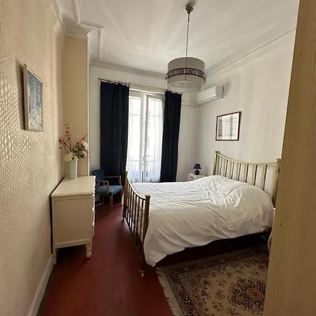 Beau T2 Proche Negresco شقة