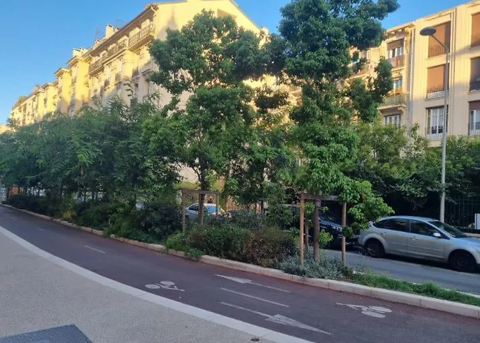 Beau T2 Proche Negresco Apartment *