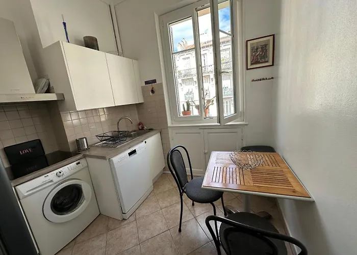 Beau T2 Proche Negresco Apartment Nizza